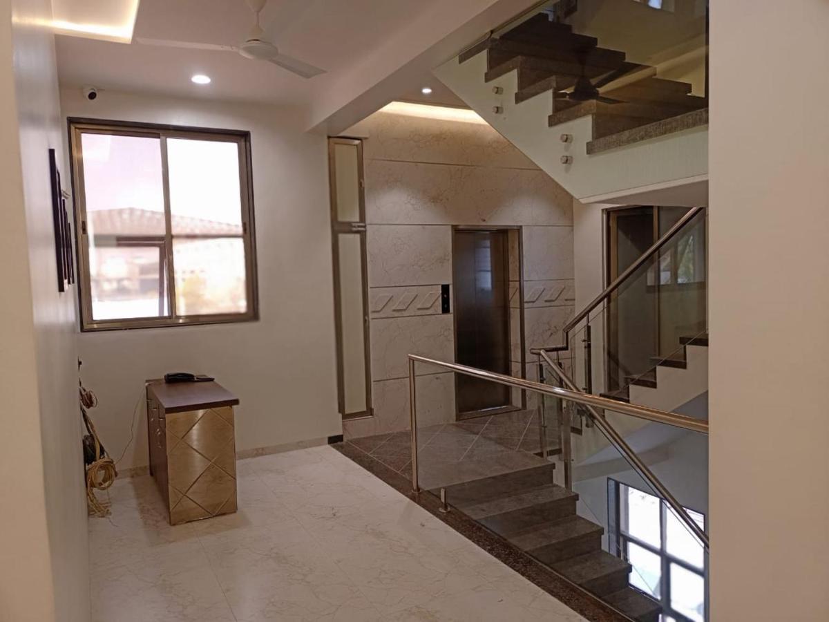 Hotel Rose Gold Ahmednagar Εξωτερικό φωτογραφία