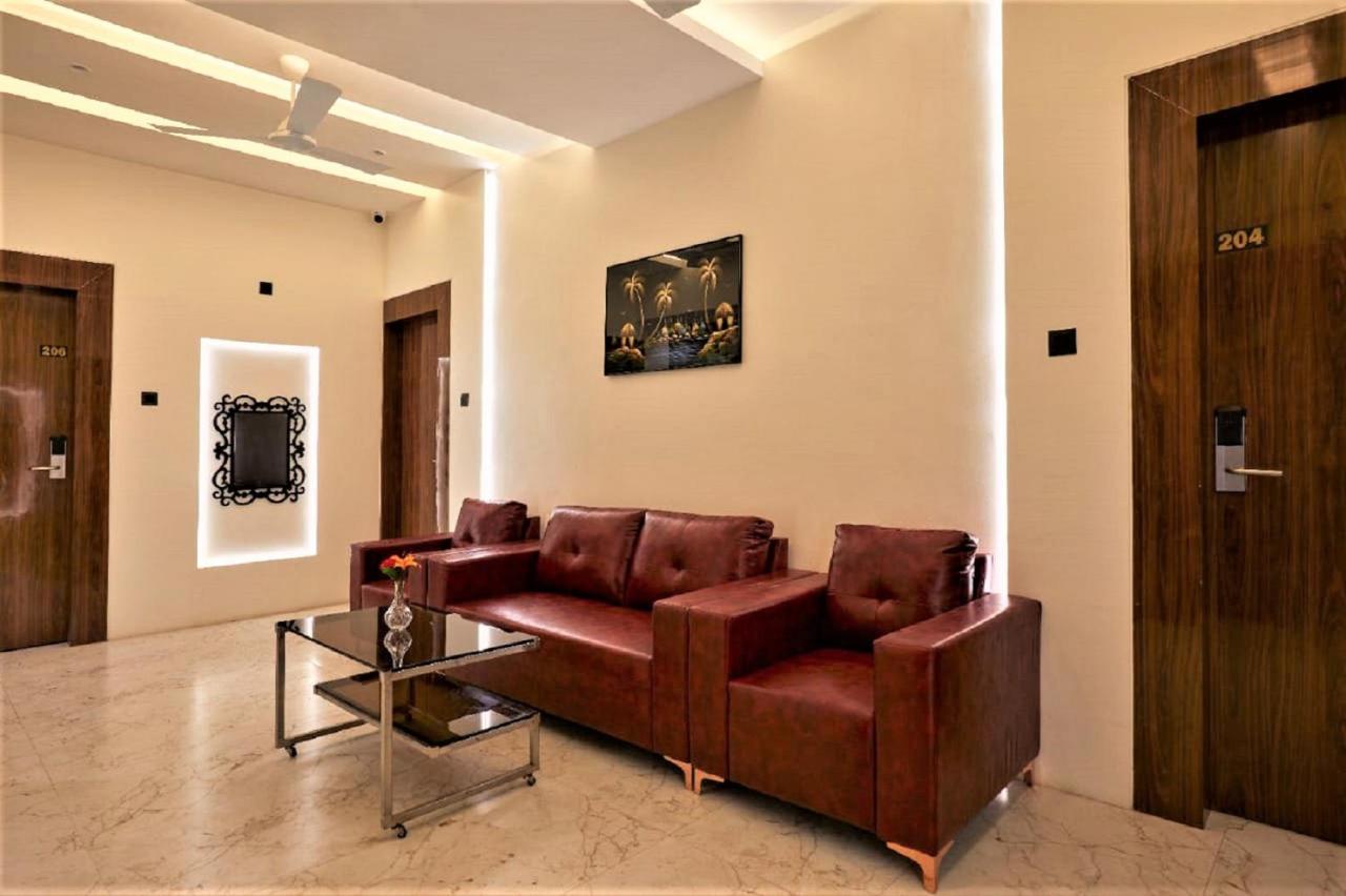 Hotel Rose Gold Ahmednagar Εξωτερικό φωτογραφία